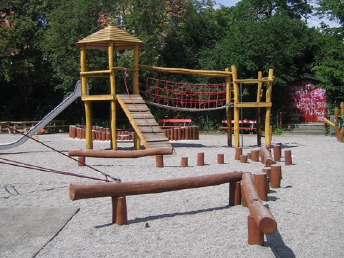 Brønshøjparken legeplads
